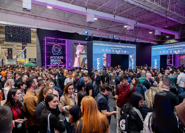 Fitness Brasil Expo 2025 crowded exhibition floor