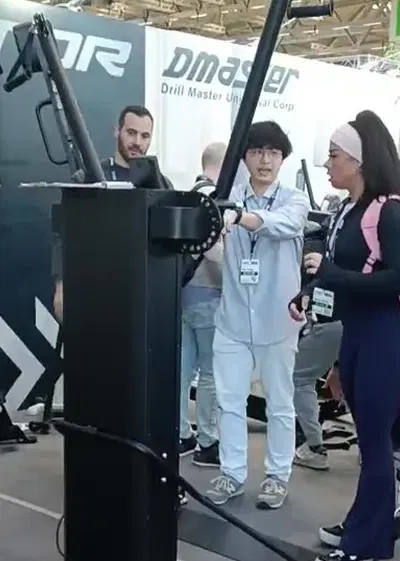VEKTOR Station demonstration at FIBO 2025