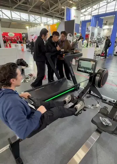 VEKTOR cardio demo at ISPO 2025