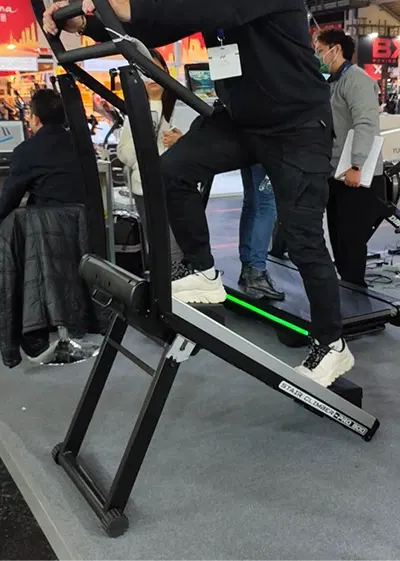 Stair Stepper interaction at ISPO 2025